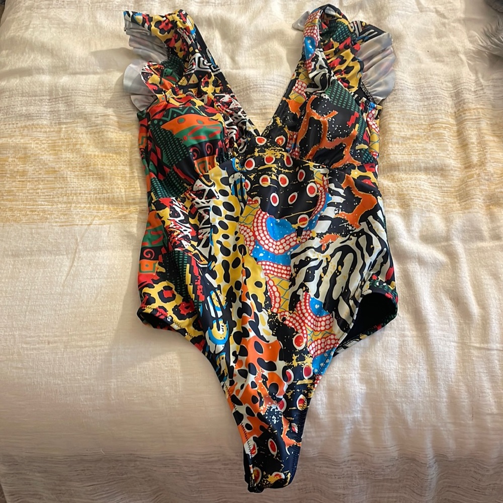 NWT Averie multi print L one piece swimsuit